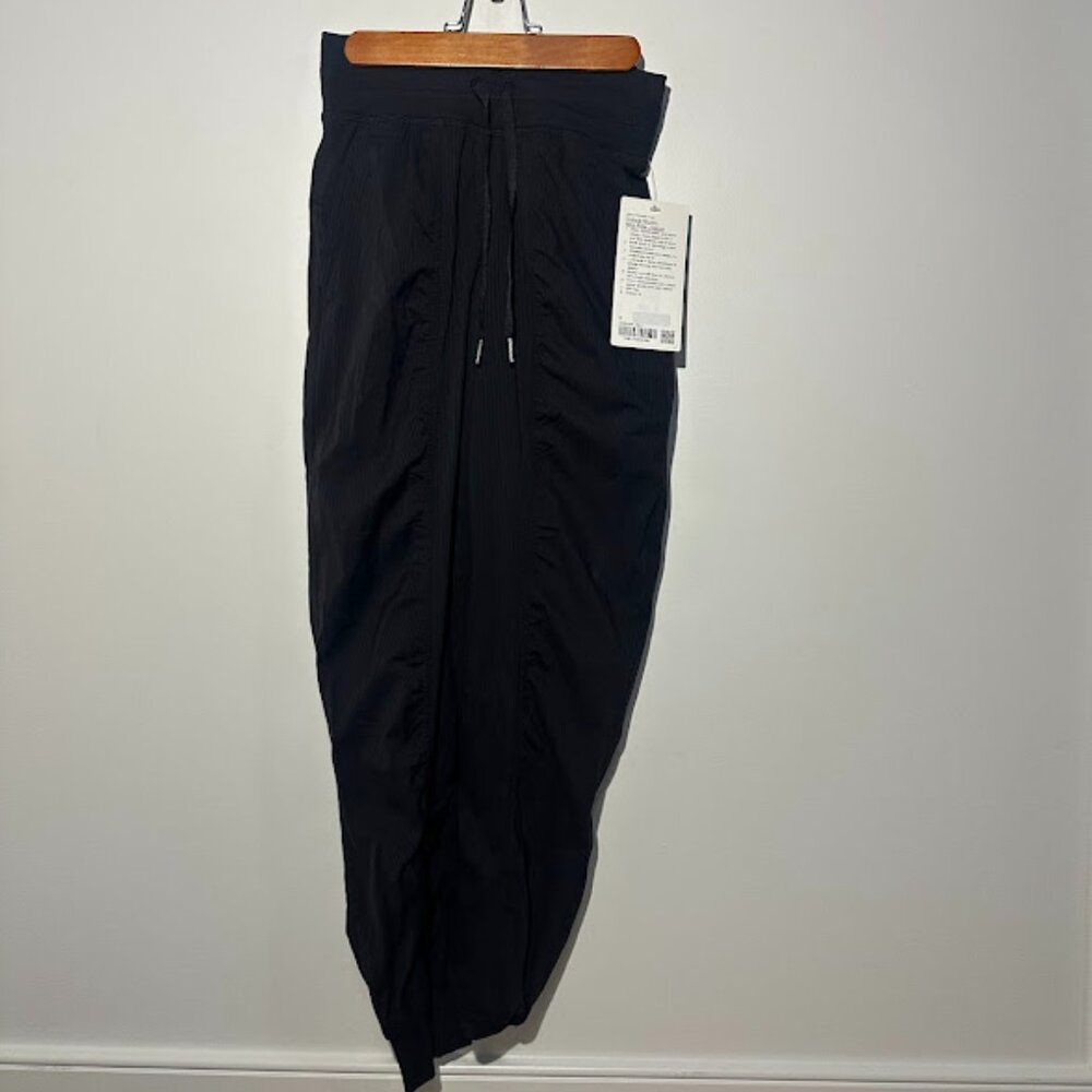 Lululemon Dance Studio Mid-Rise Jogger Size 0